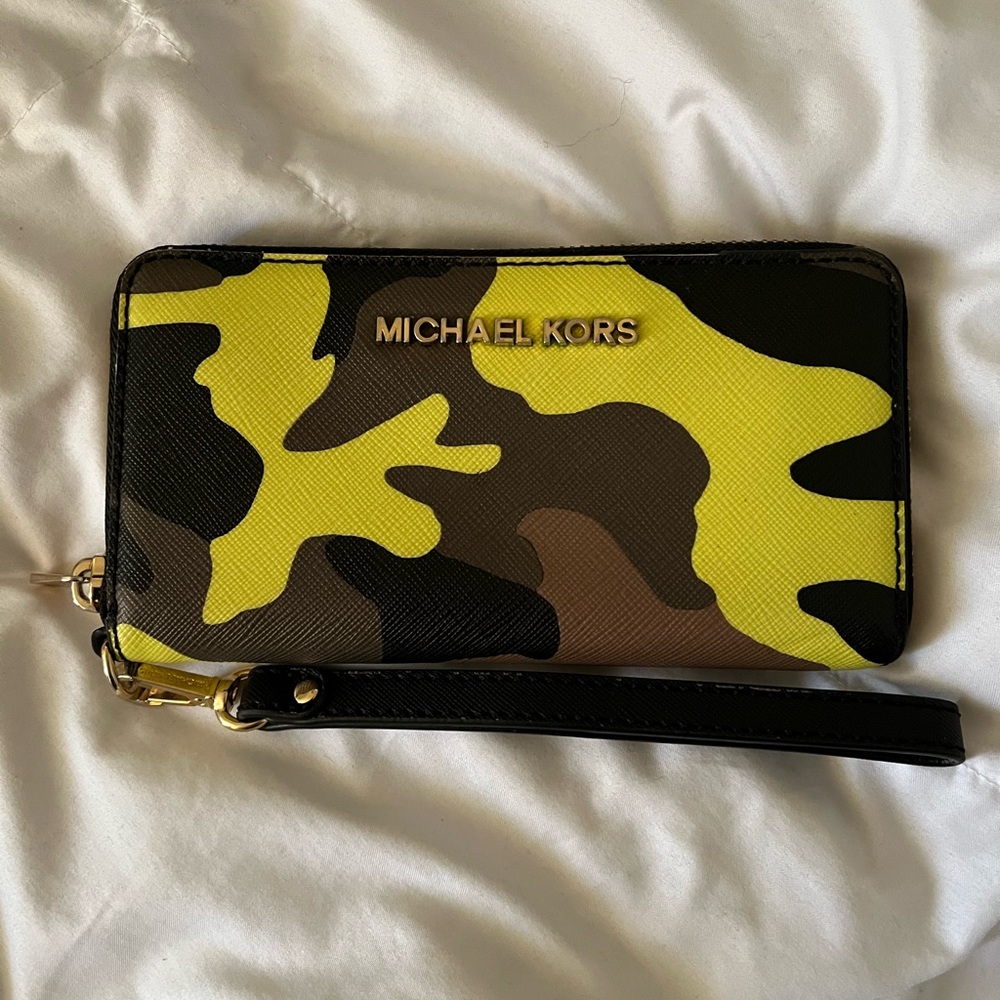 Michael Kors army print zip wallet wristlet